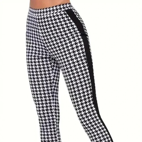 Houndstooth Pattern Pants (Color: Houndstooth) - Picture 3 of 5